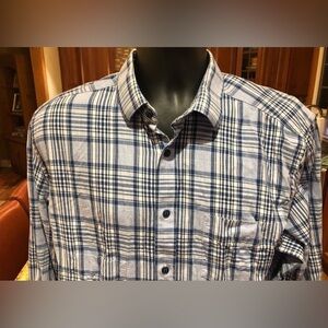 UNTUCKit men’s‎ button front shirt. Sharp blue/white plaid with logo. EU…